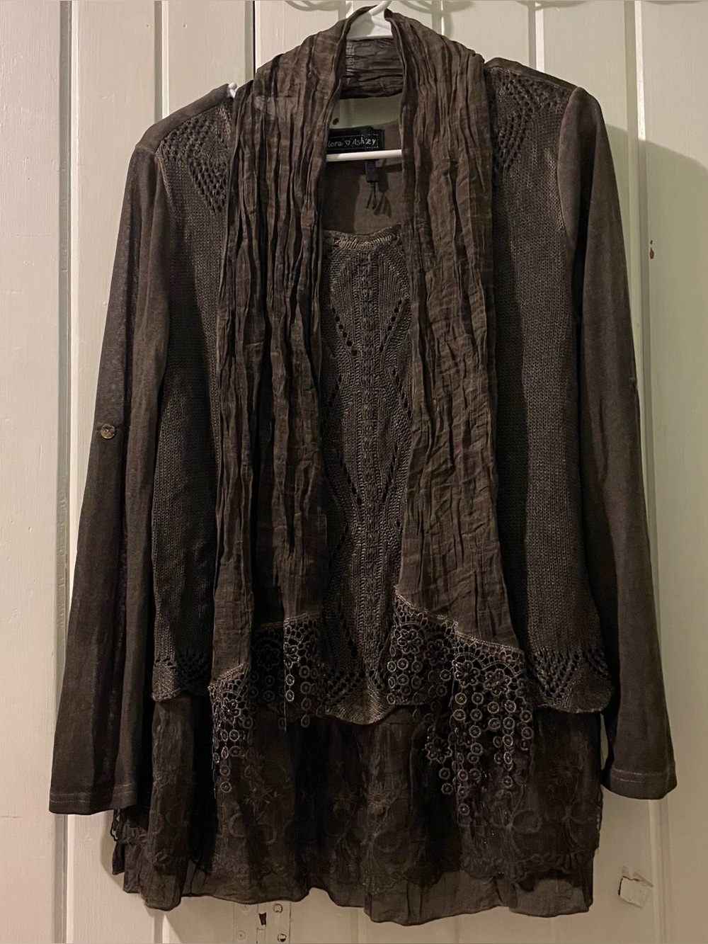 Flora Ashley distressed boho top and scarf-size small NWOT